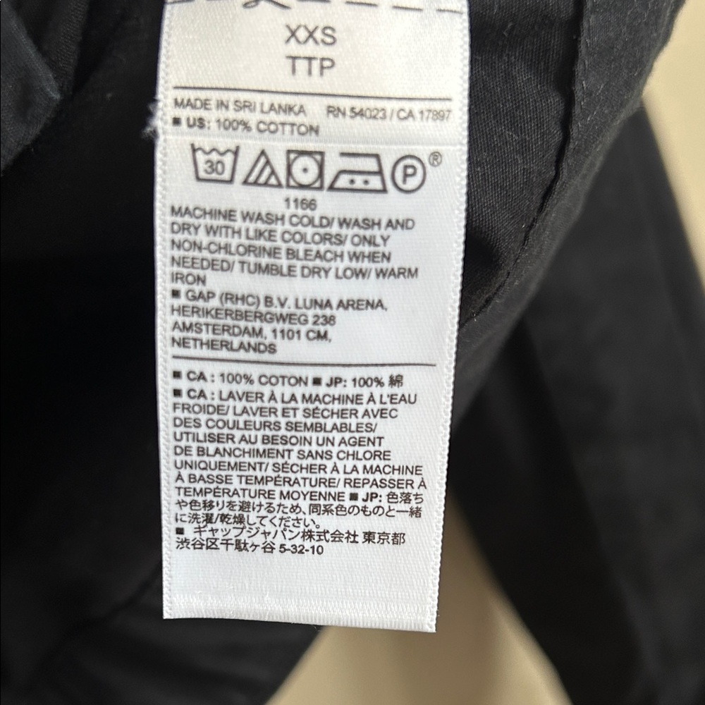 Banana Republic Women's Black 100% cotton poplin Button-Down Shirt - Picture 5 of 5